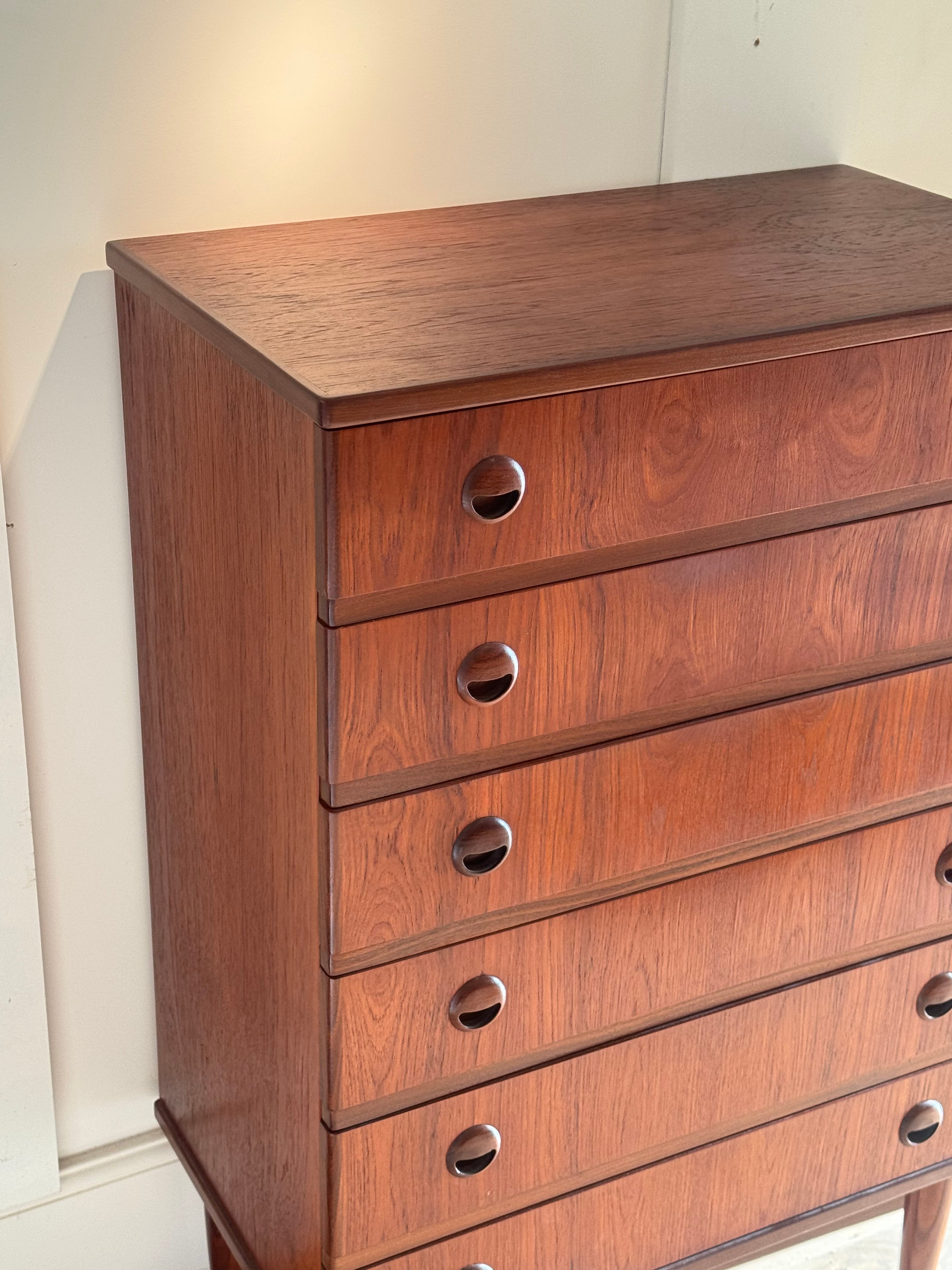 Grande commode scandinave vintage en teck « Ulla »