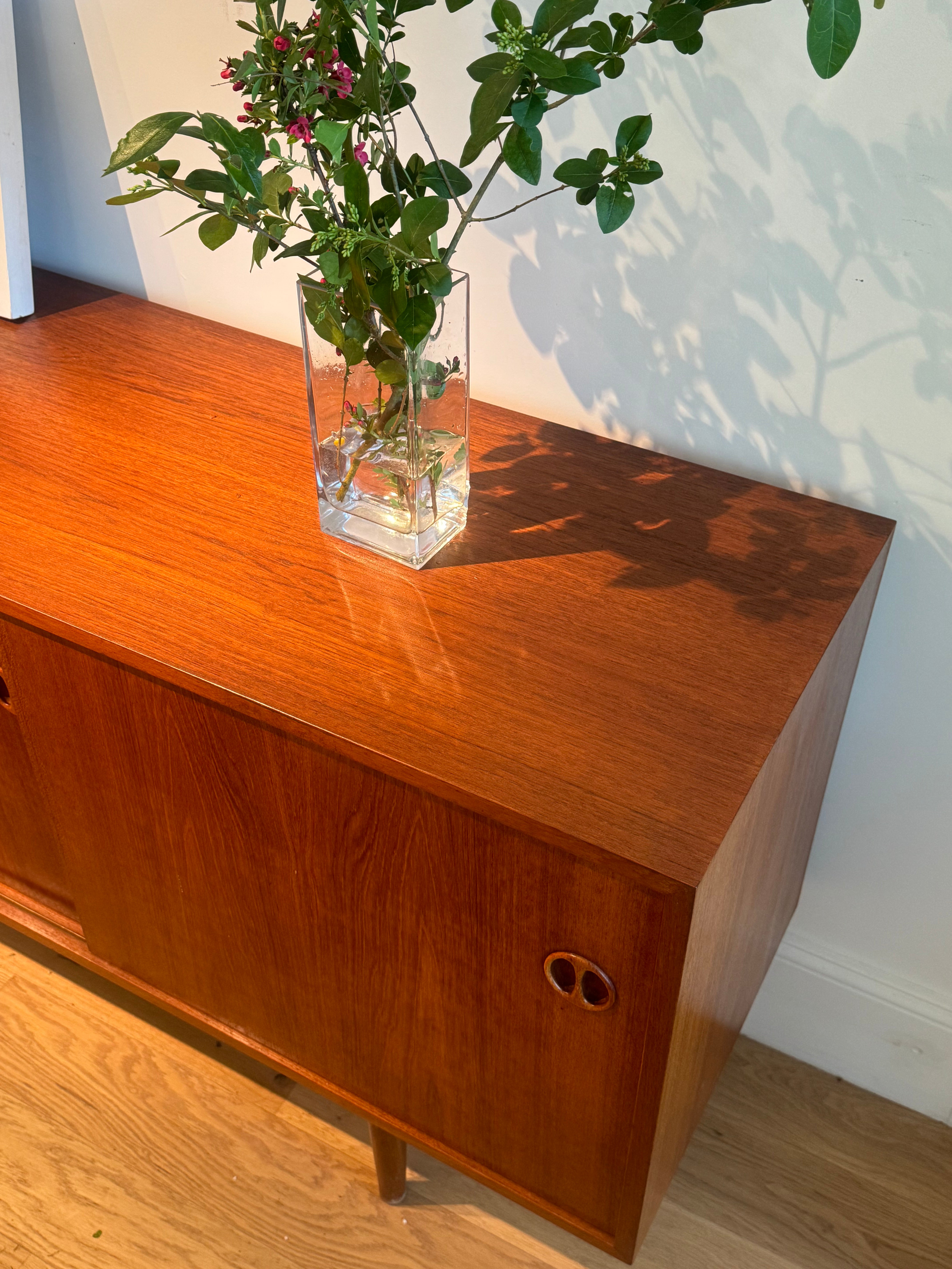 Enfilade scandinave vintage en teck "Astrid"