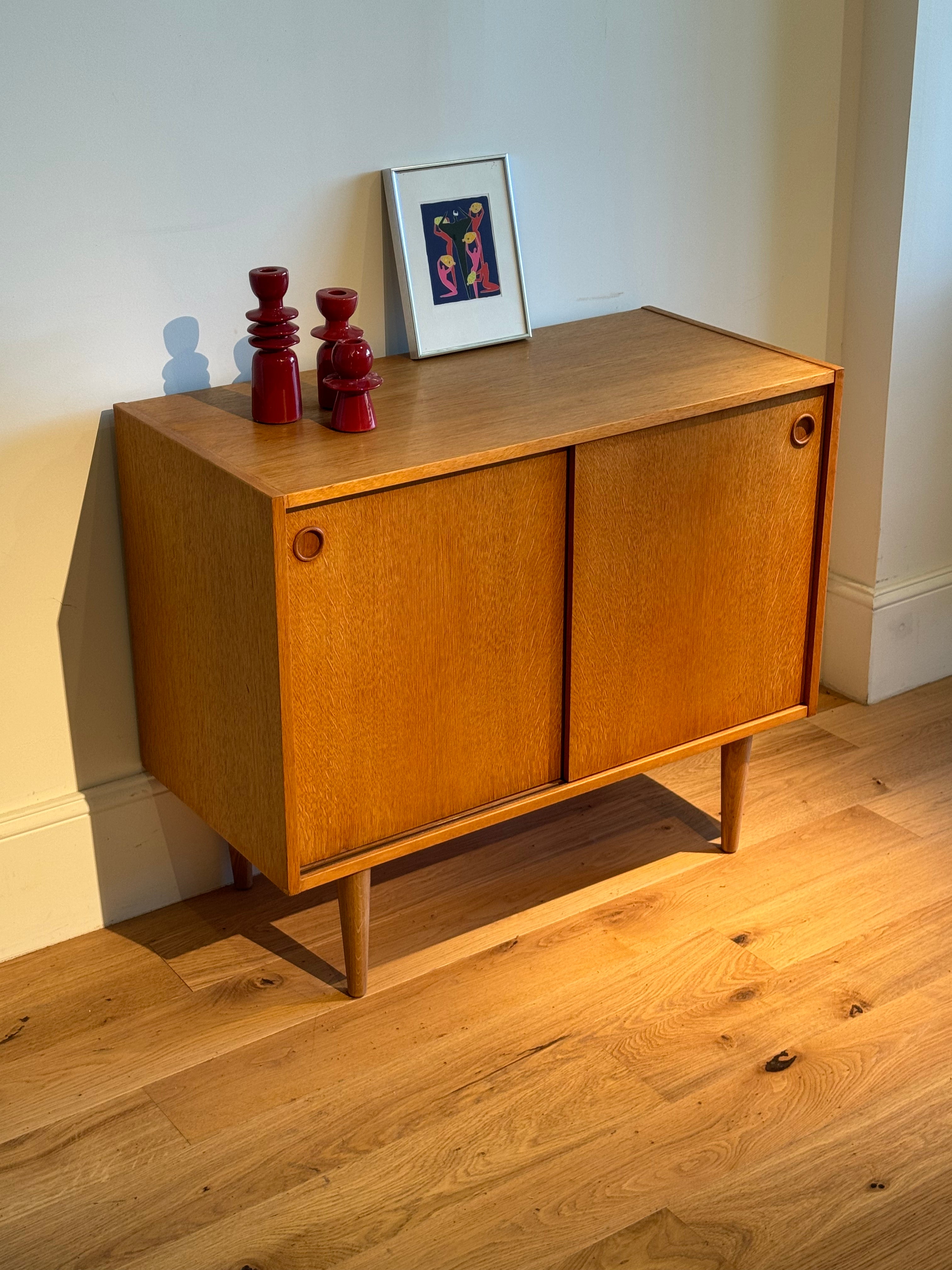 Enfilade scandinave vintage en chêne doré "Anna"