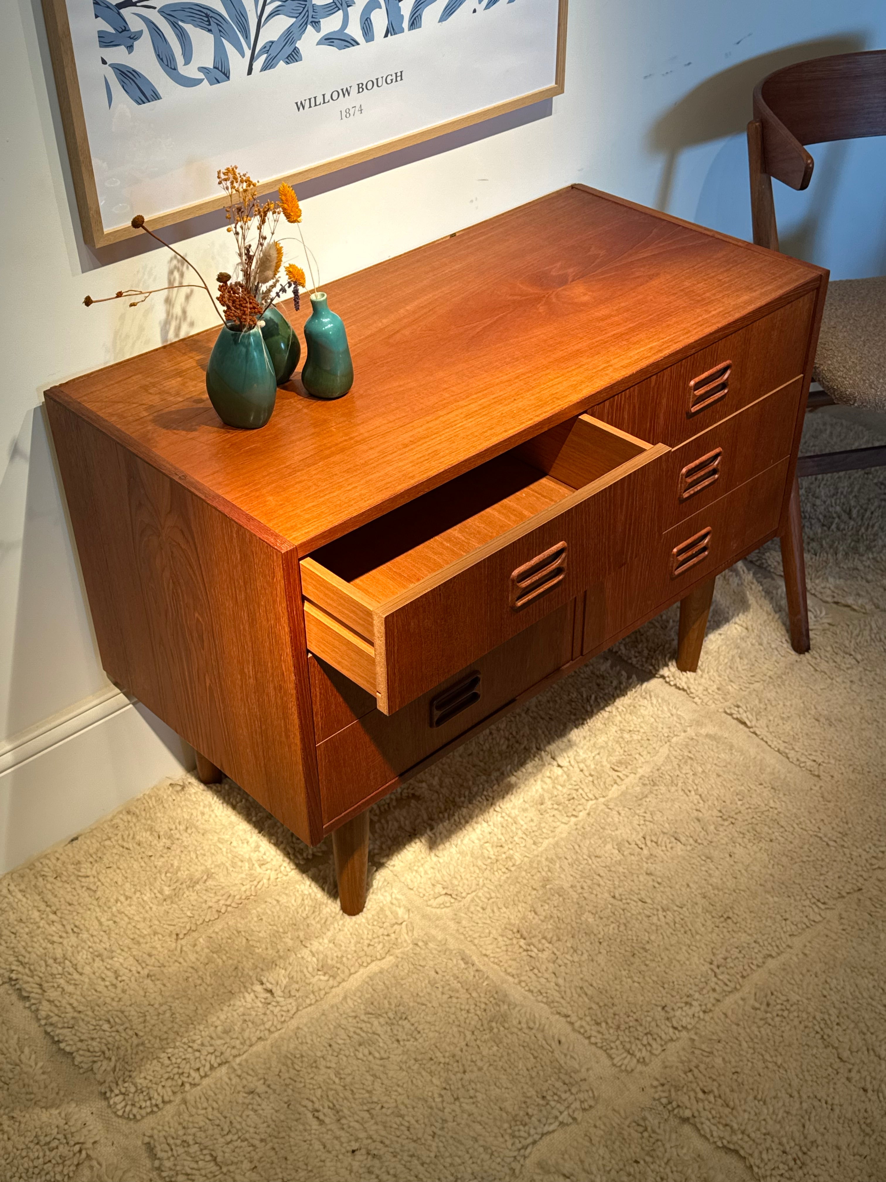 Enfilade scandinave vintage en teck "Ellen"