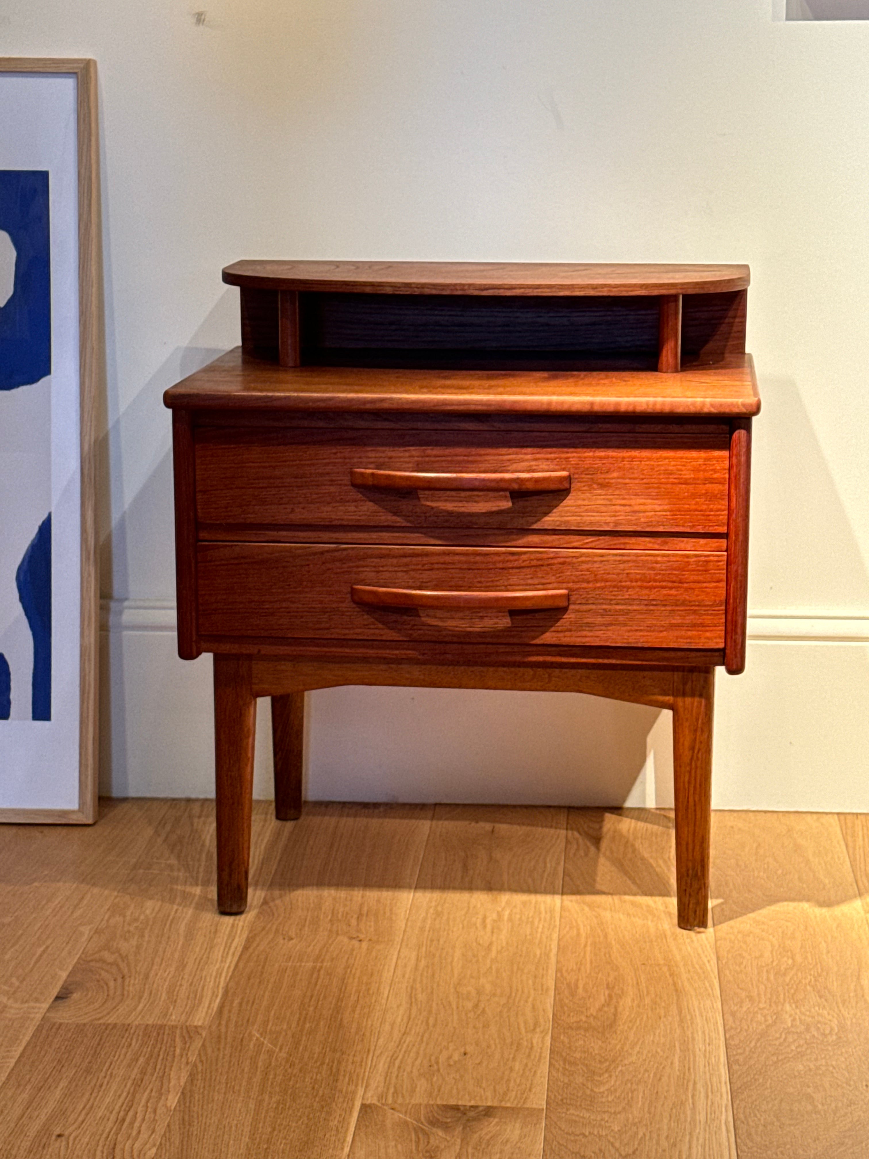 Petit chevet scandinave vintage en teck "Nils"