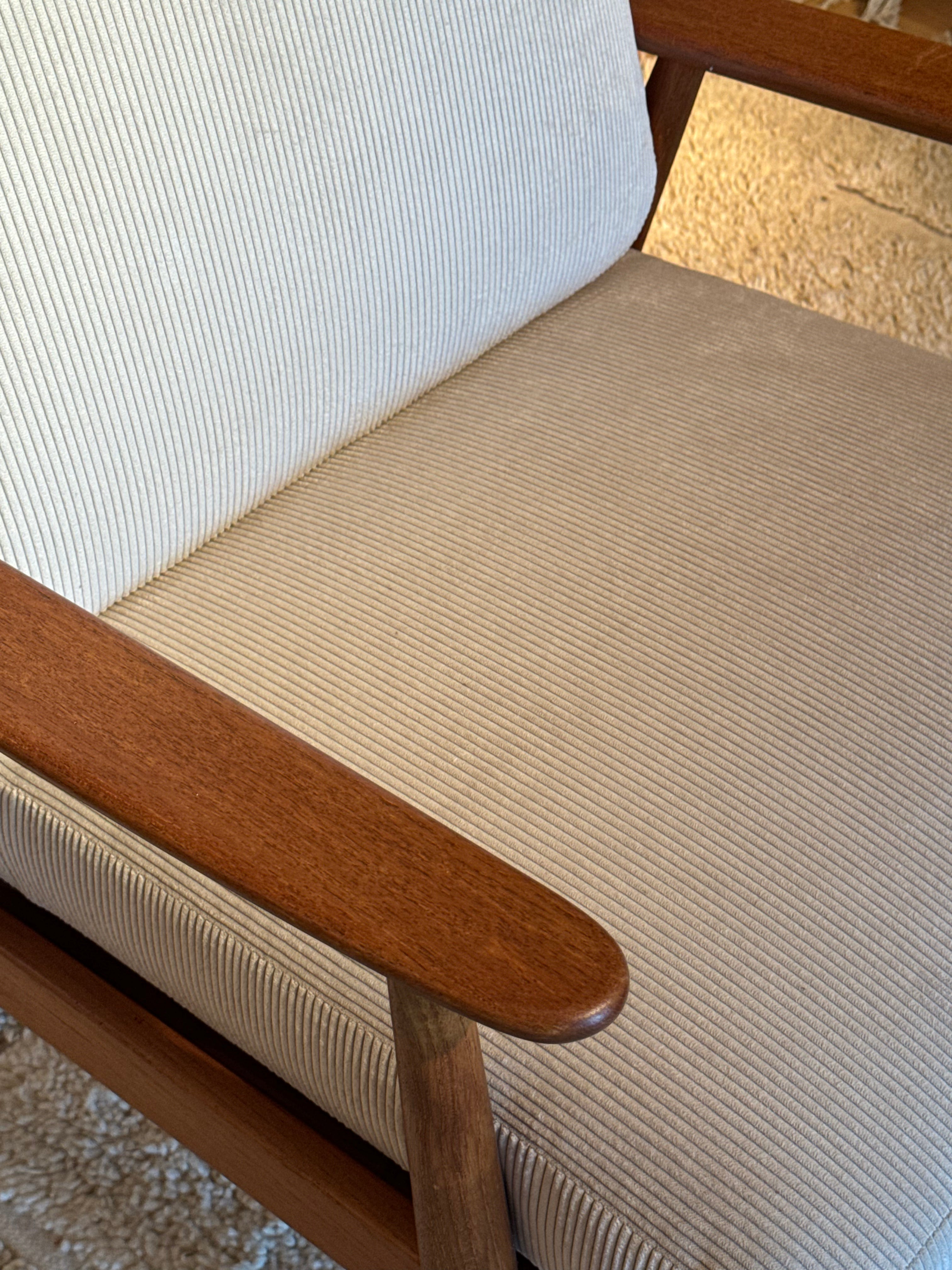 Fauteuil scandinave vintage "Elin" velours petites côtes blanc