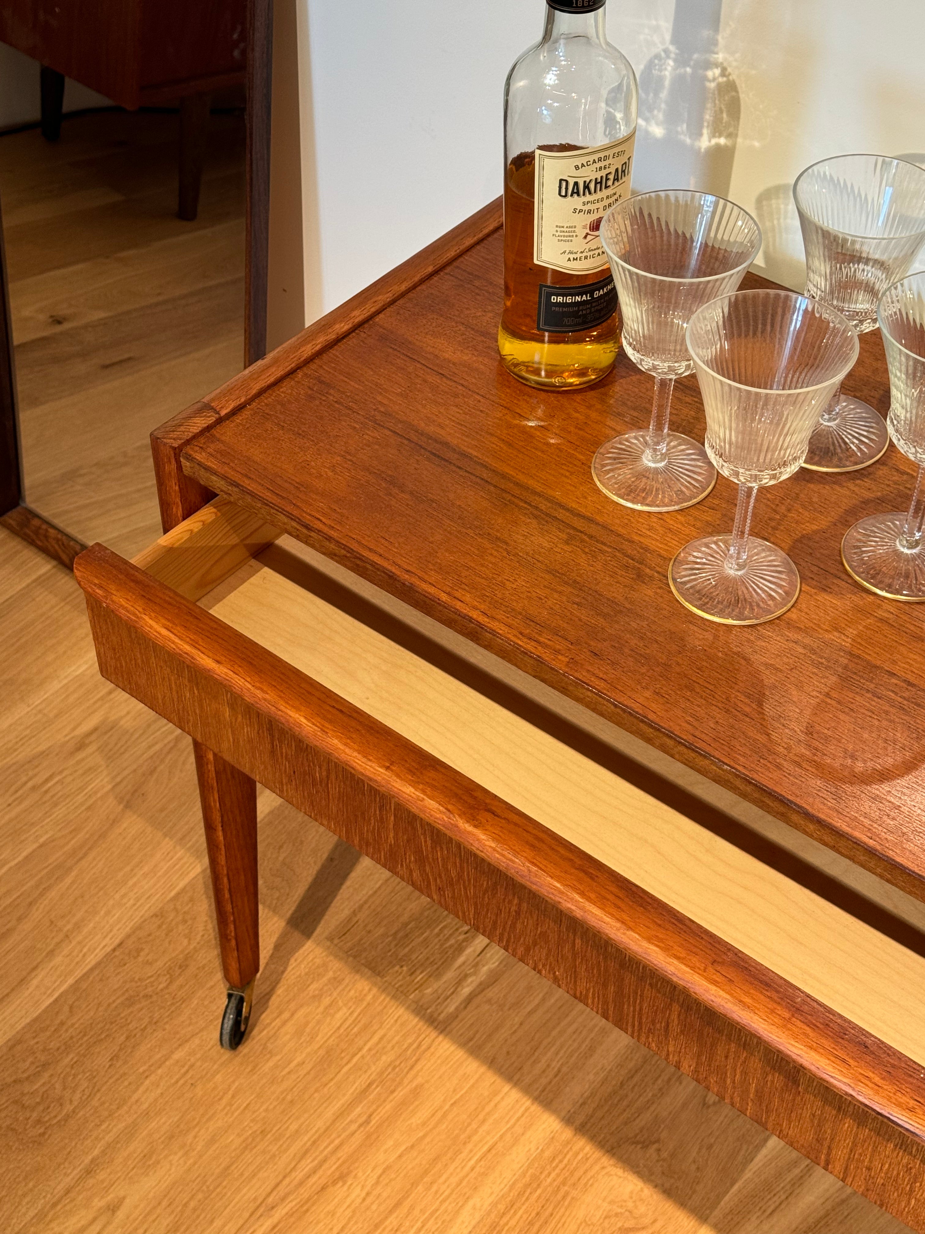 Desserte scandinave vintage en teck "Sofie"