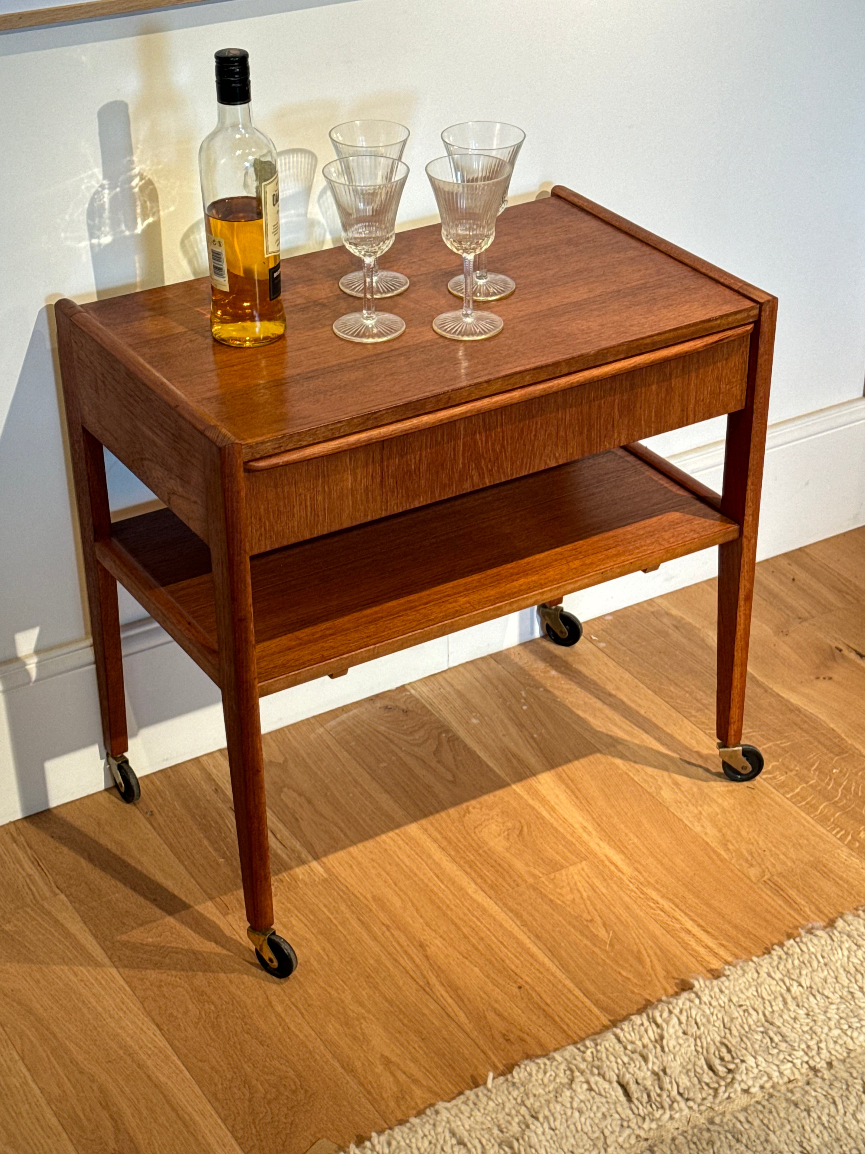 Desserte scandinave vintage en teck "Sofie"