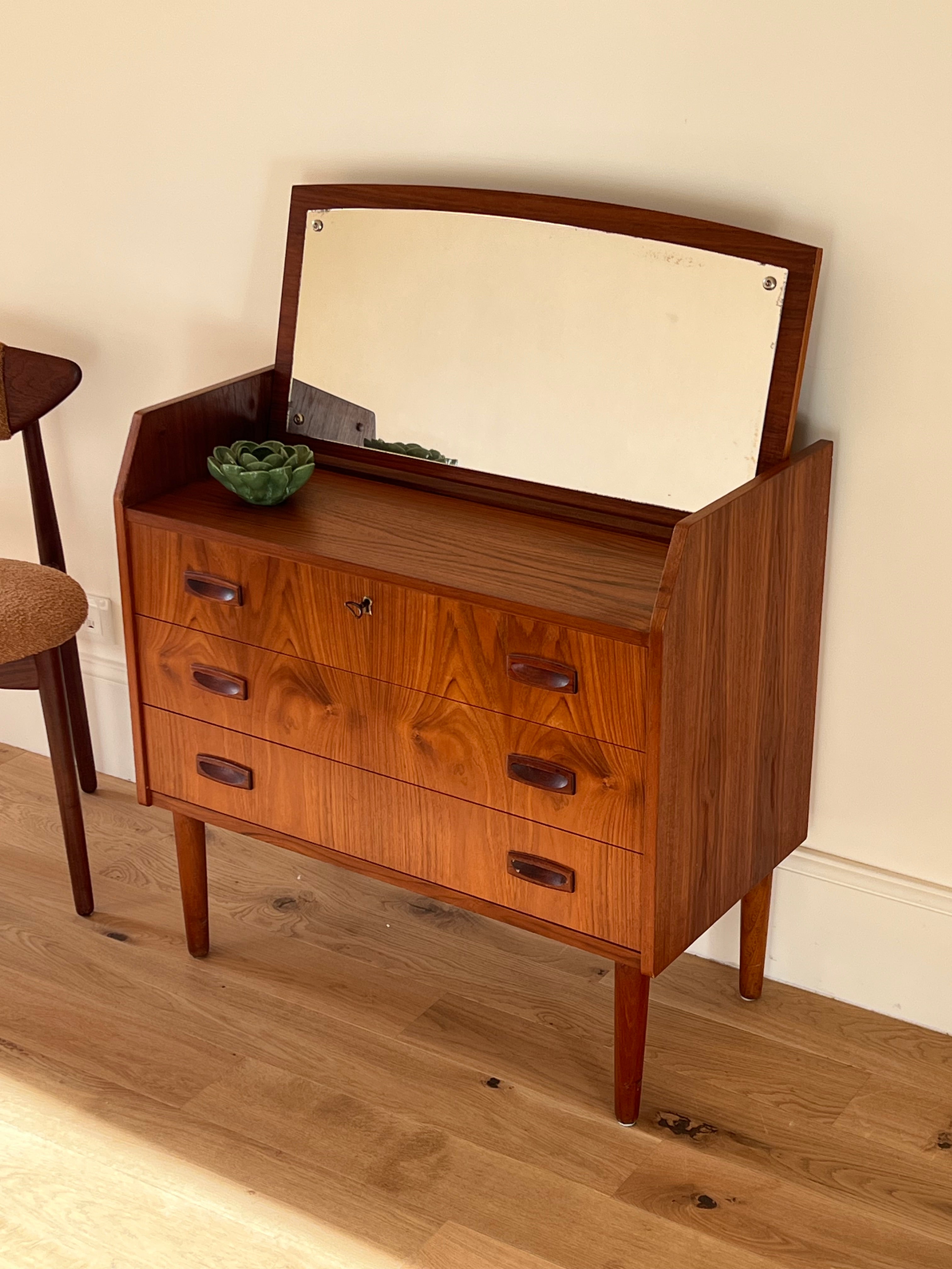 Coiffeuse scandinave vintage « Mathilde»