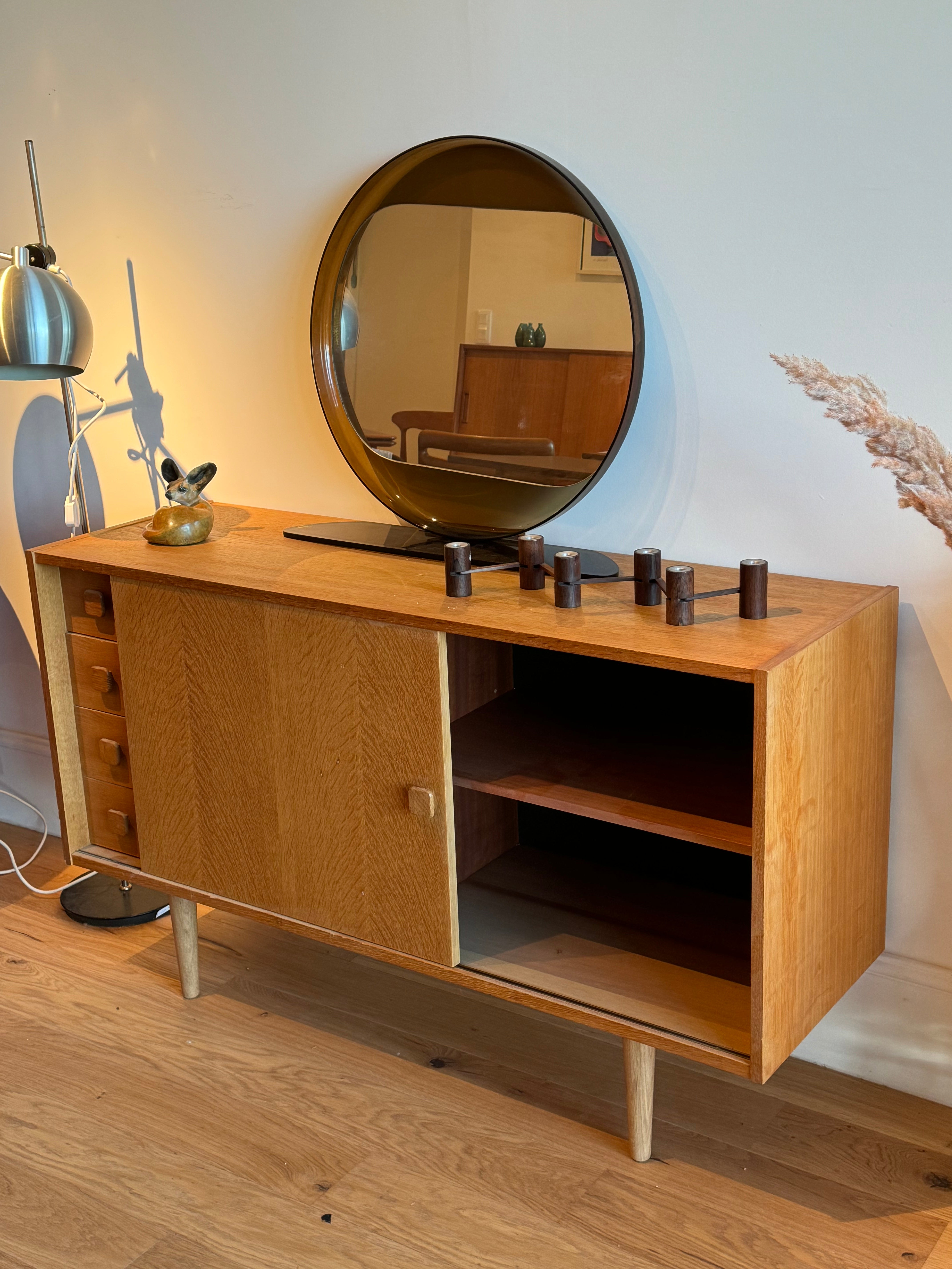 Petite enfilade scandinave vintage en chêne "Flora"