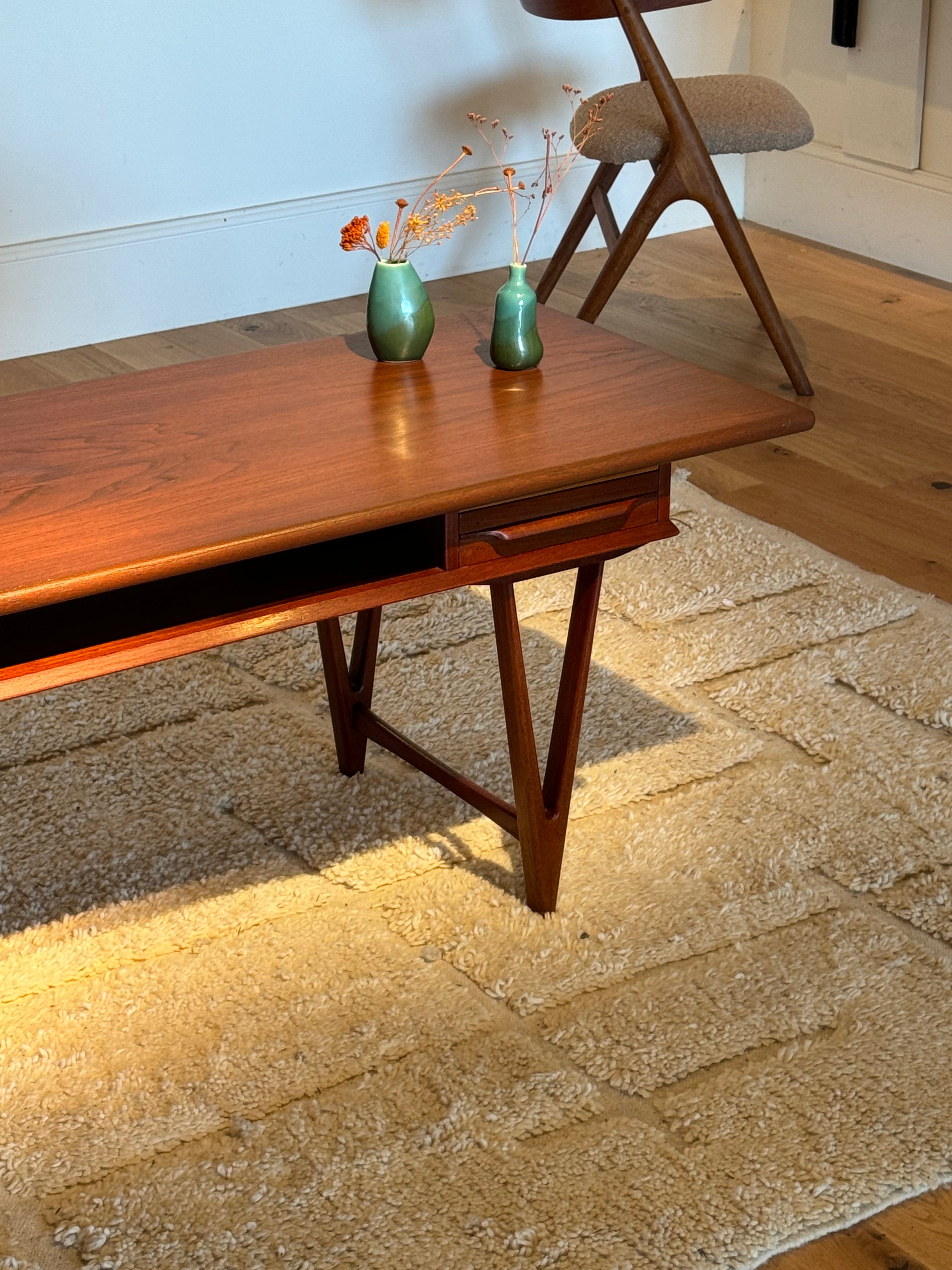 Table basse danoise vintage en teck par E.W. Bach pour Toften Møbelfabrik