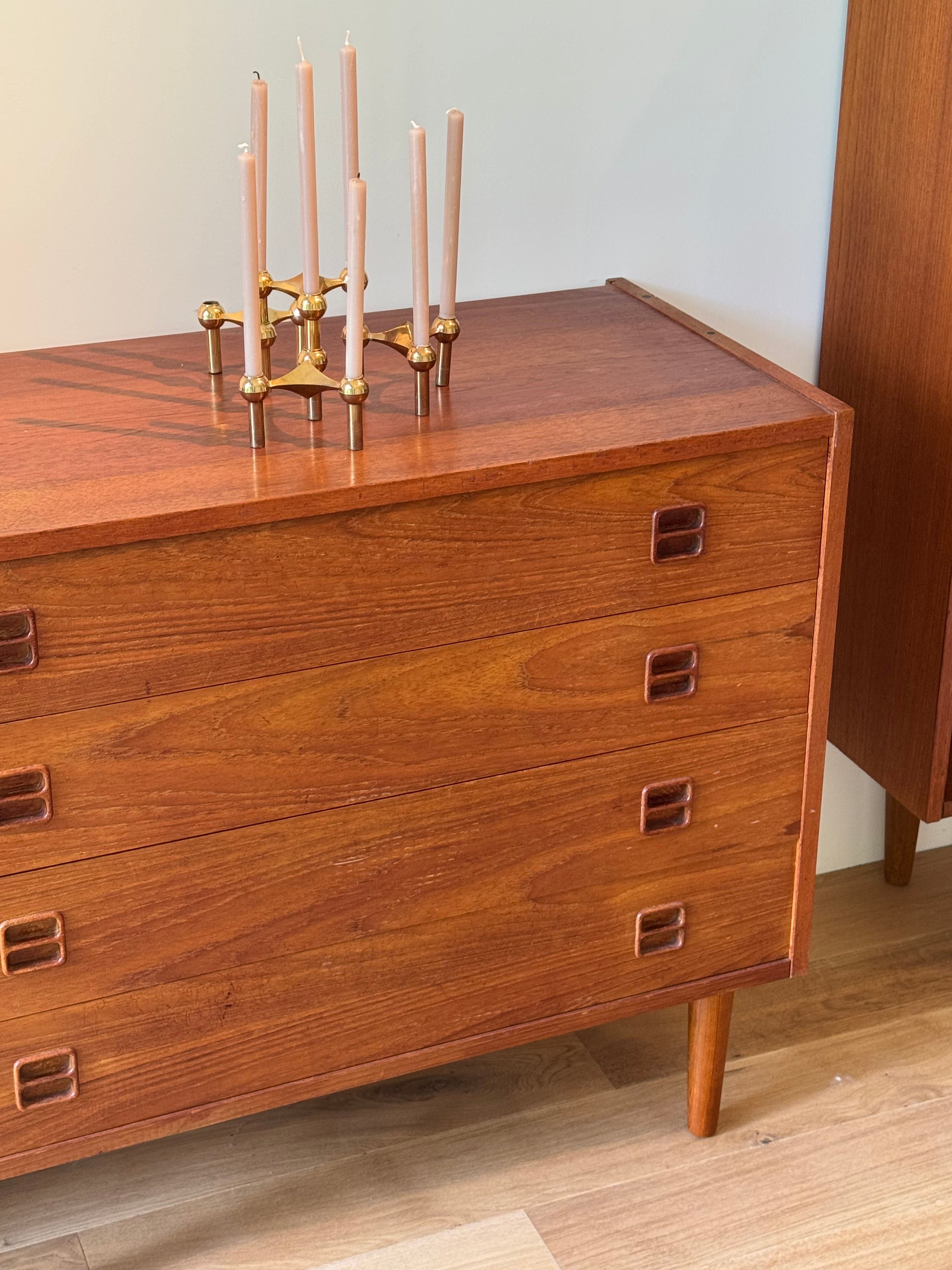 Commode scandinave vintage « Nils »