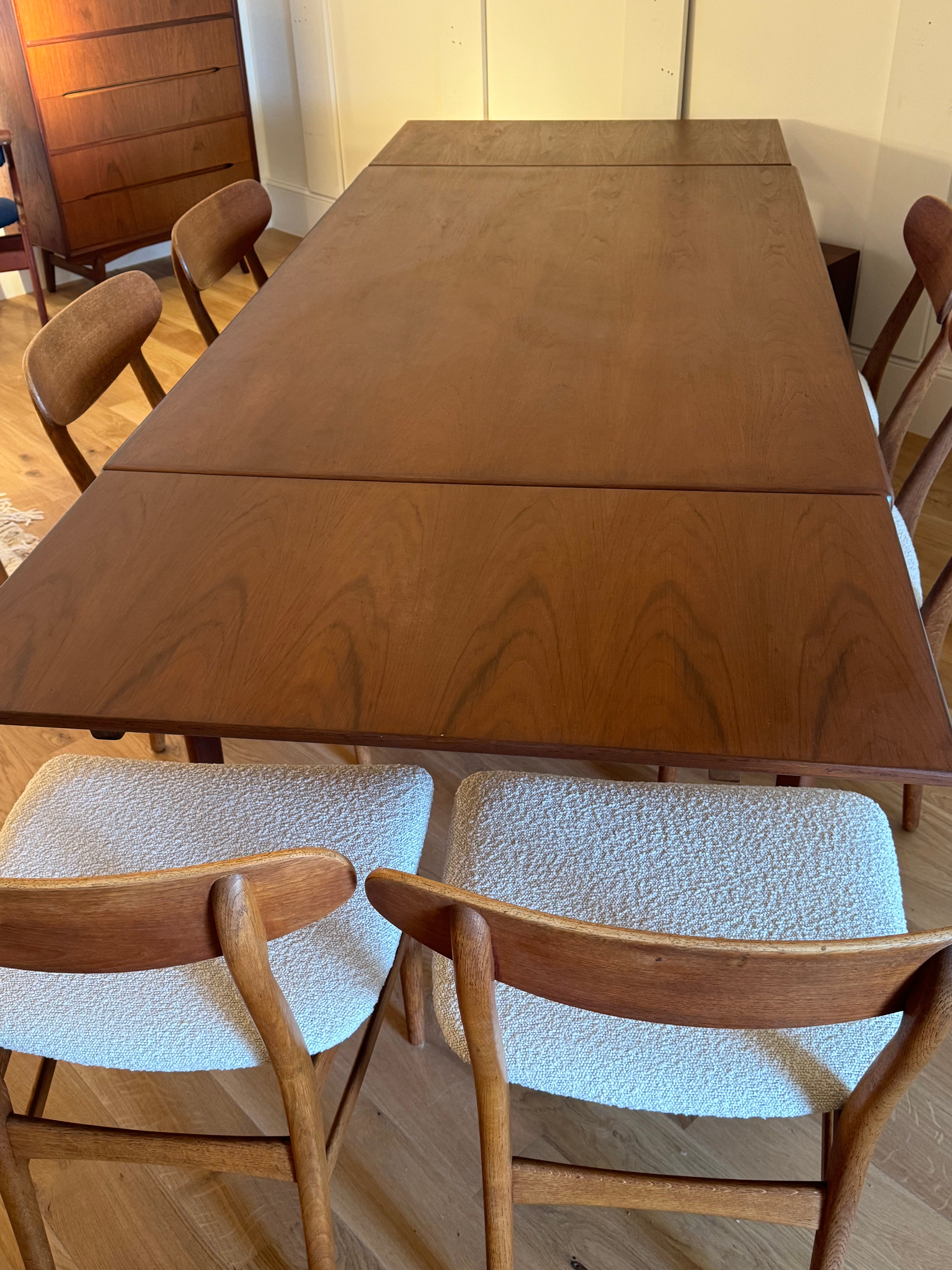 Table de salle à manger scandinave vintage extensible en teck "Tina"