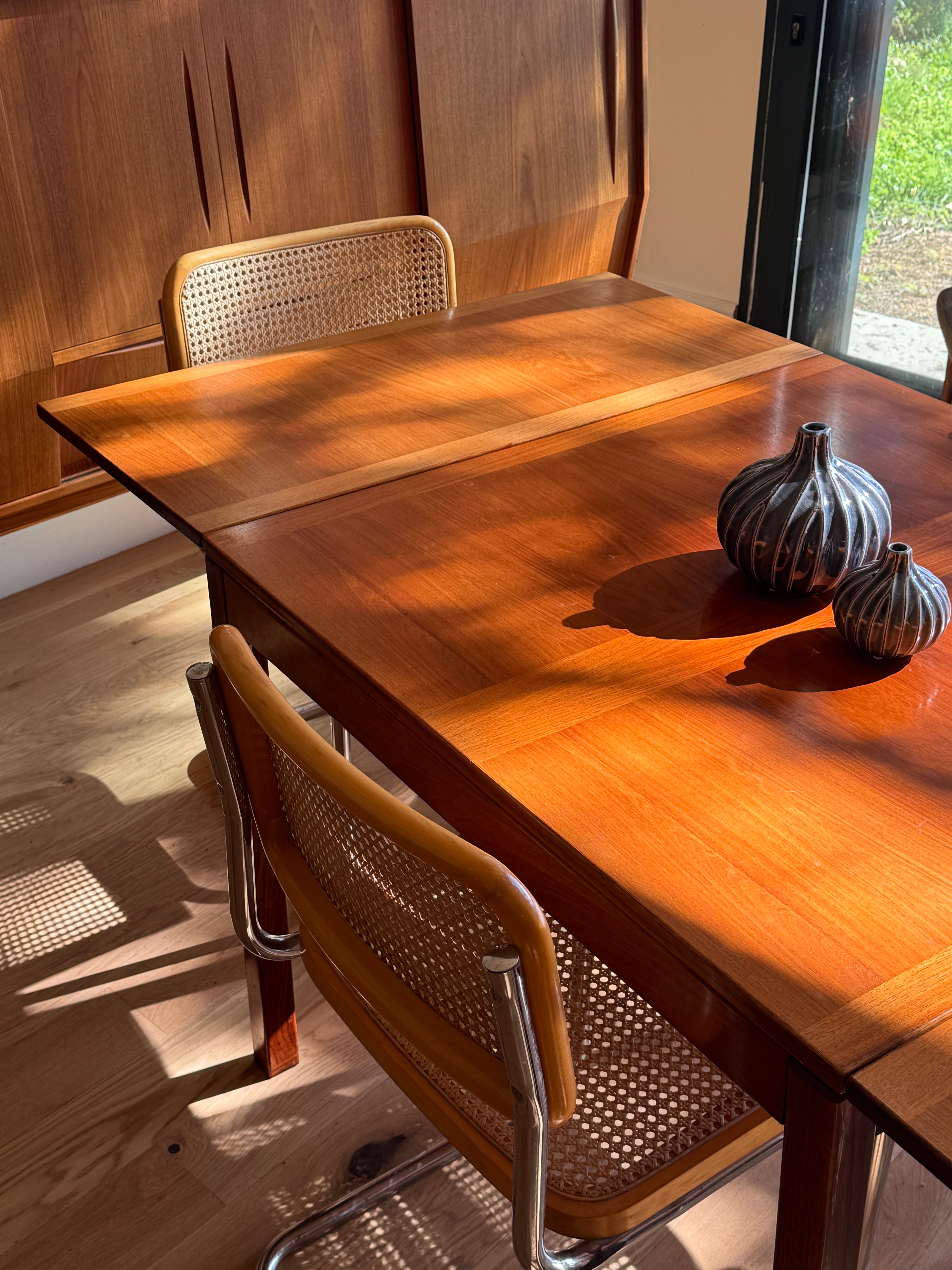 Table de salle à manger scandinave vintage en teck avec rallonges pliables "Lina"