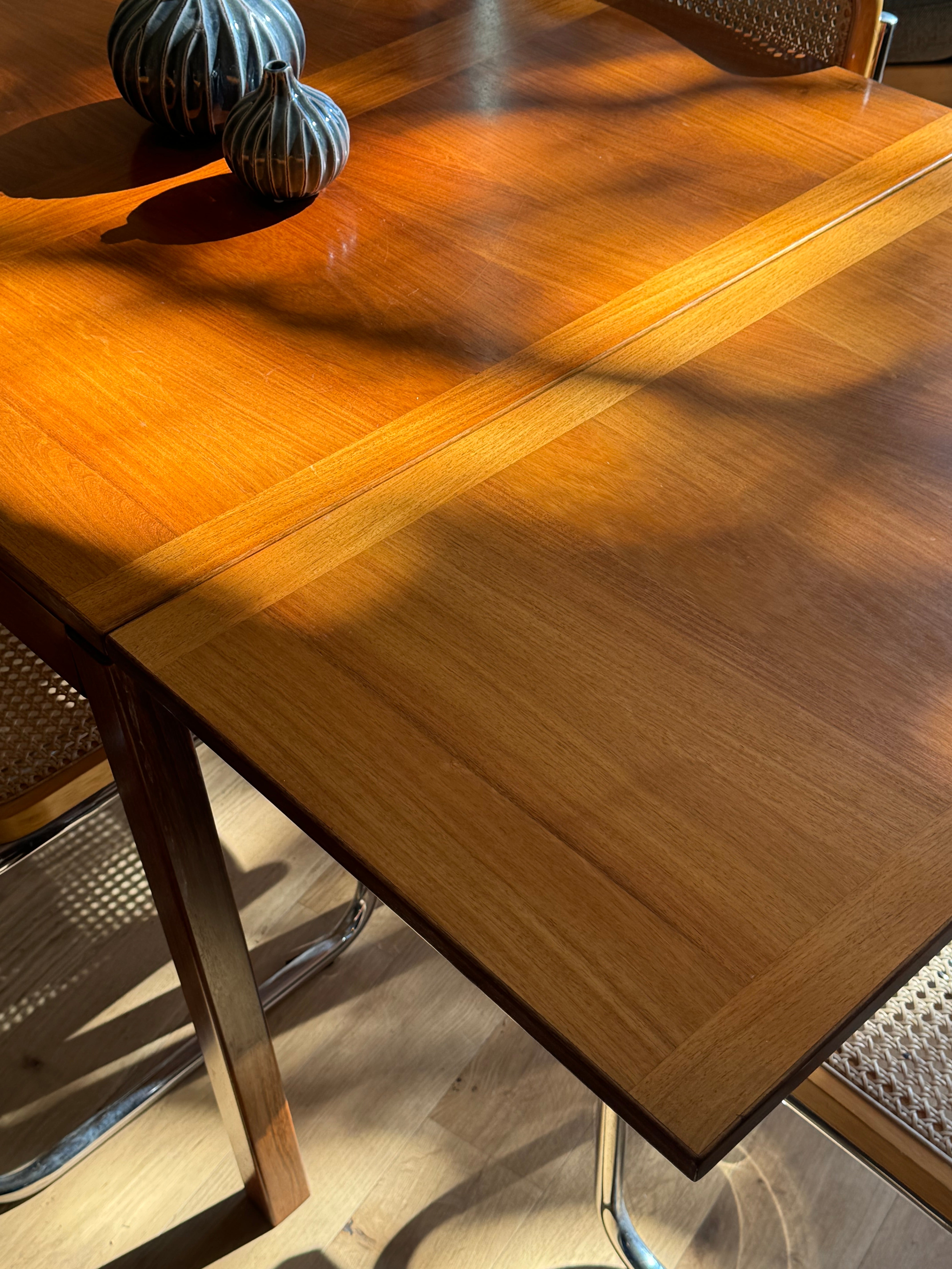 Table de salle à manger scandinave vintage en teck avec rallonges pliables "Lina"