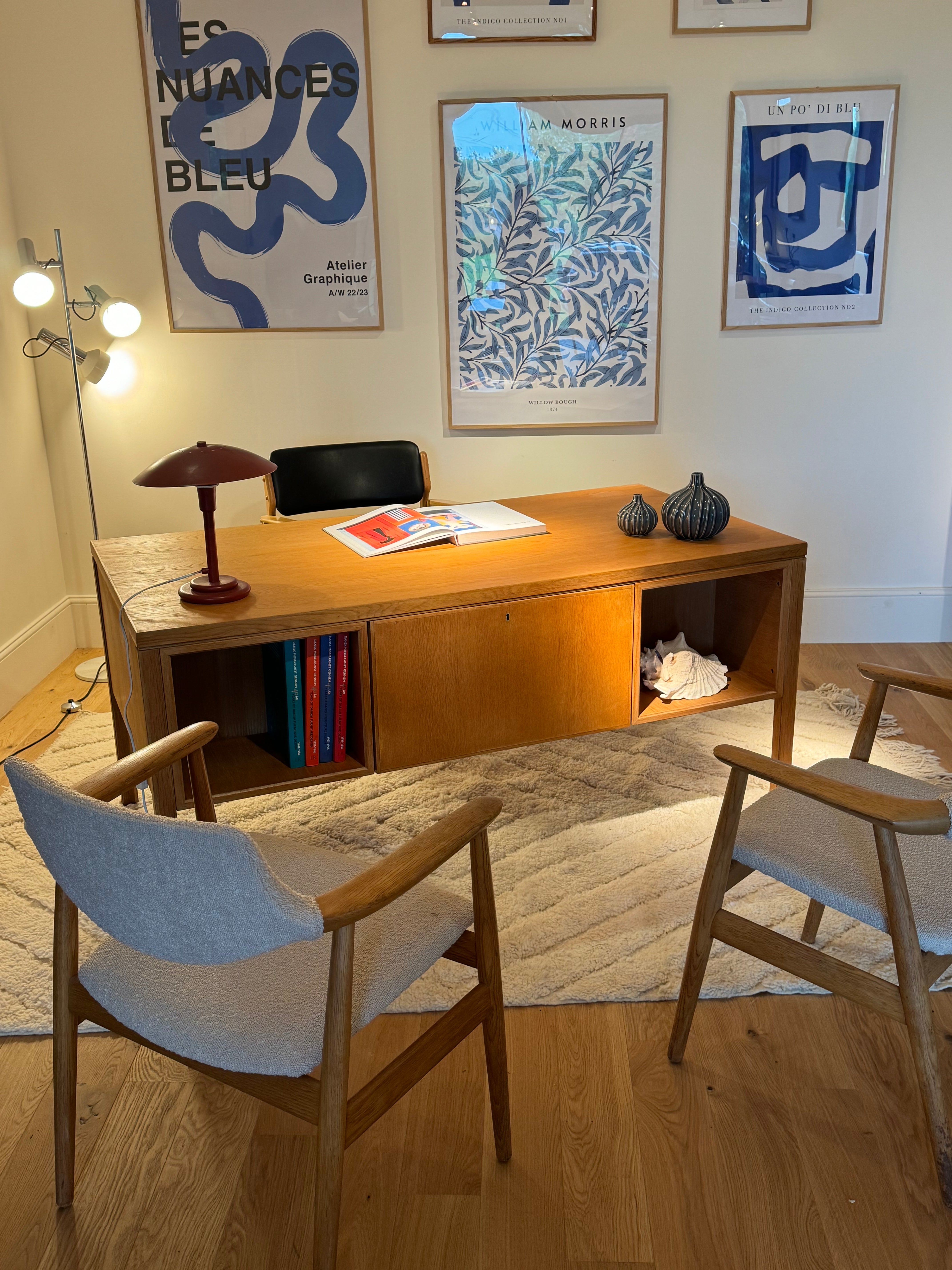 Bureau en chêne massif scandinave vintage Modèle 77 édité par Omann Jun  « Oleg »