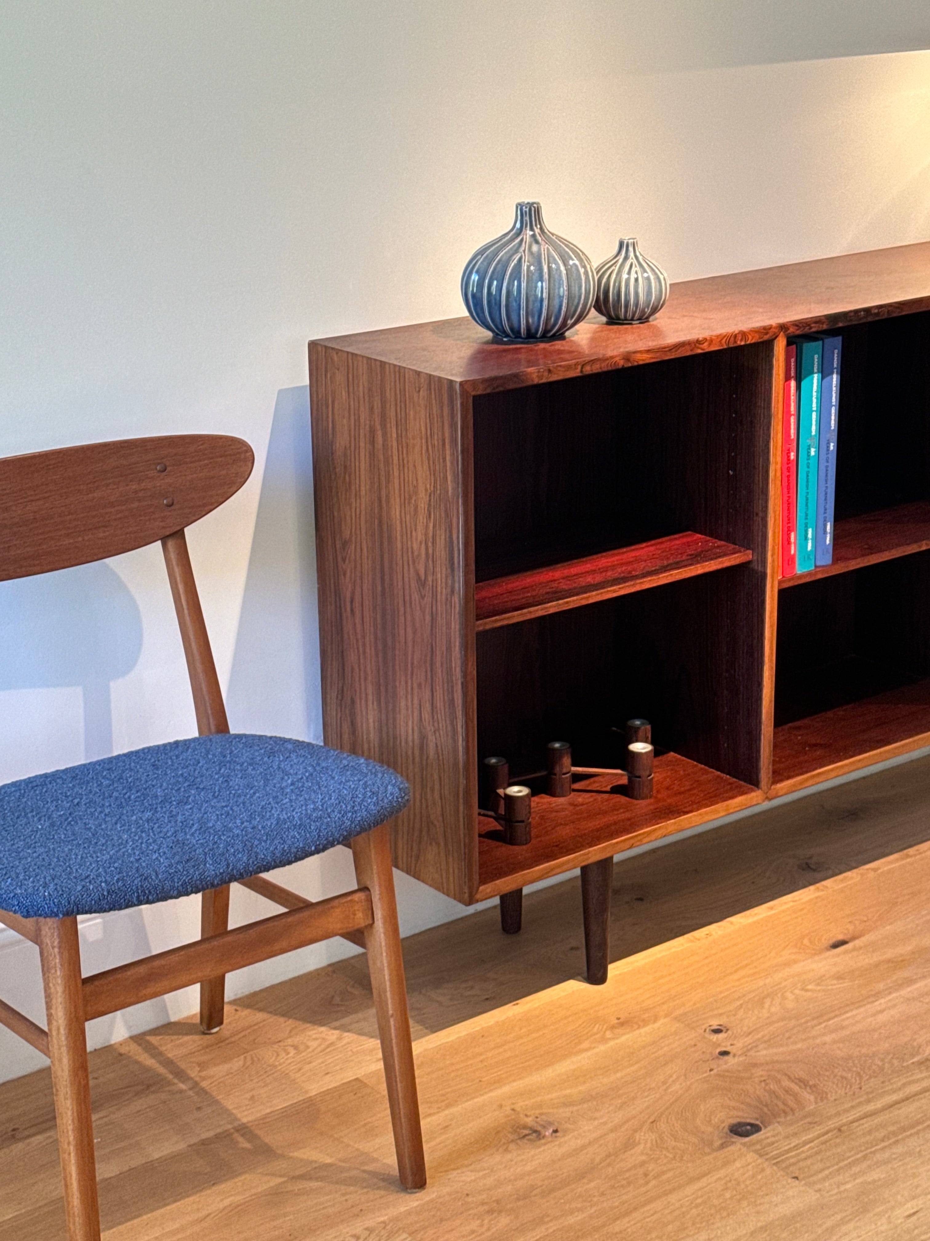 Bibliothèque scandinave vintage en palissandre "Elina"