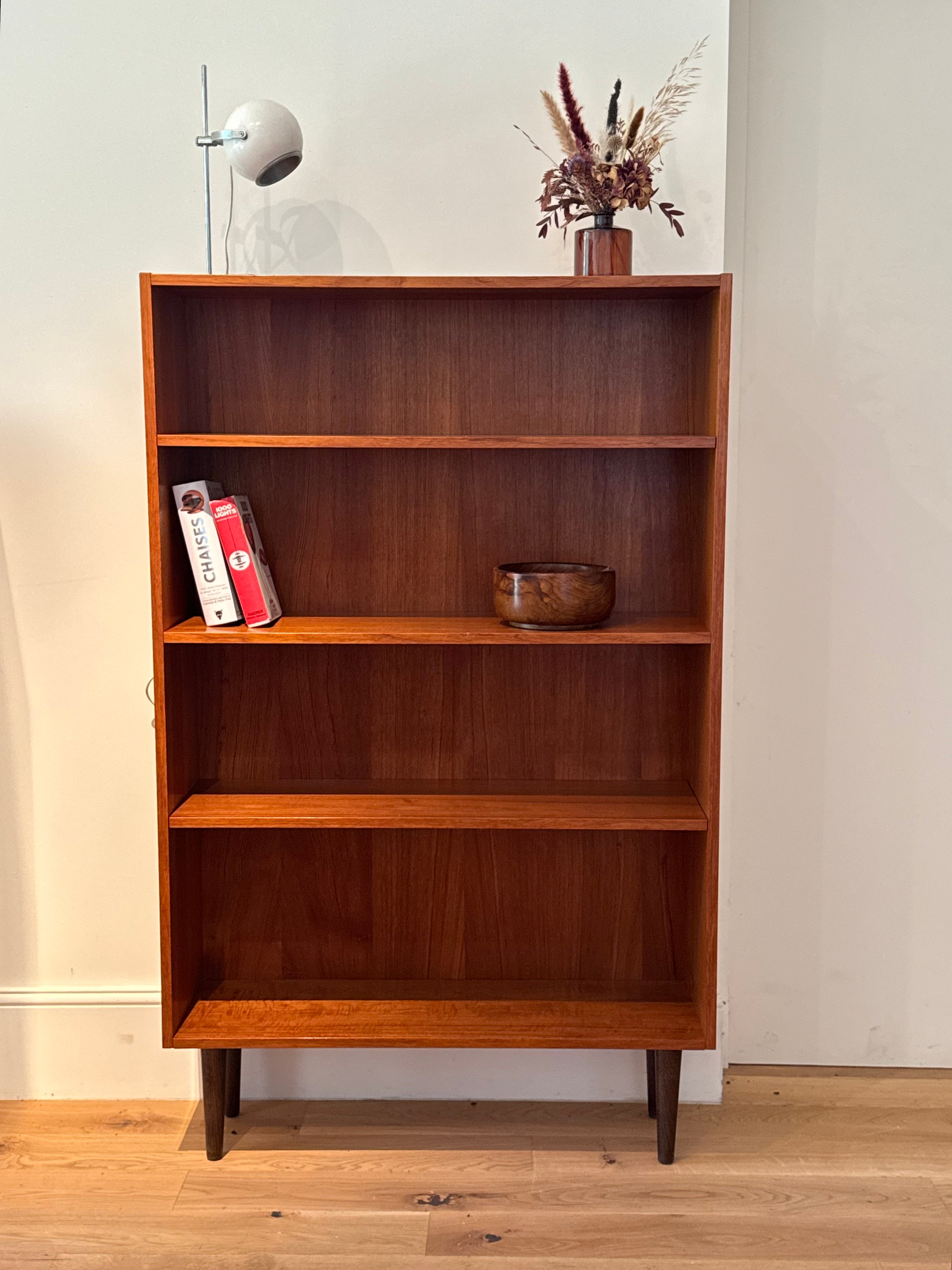 Bibliothèque scandinave vintage en teck « Liv »
