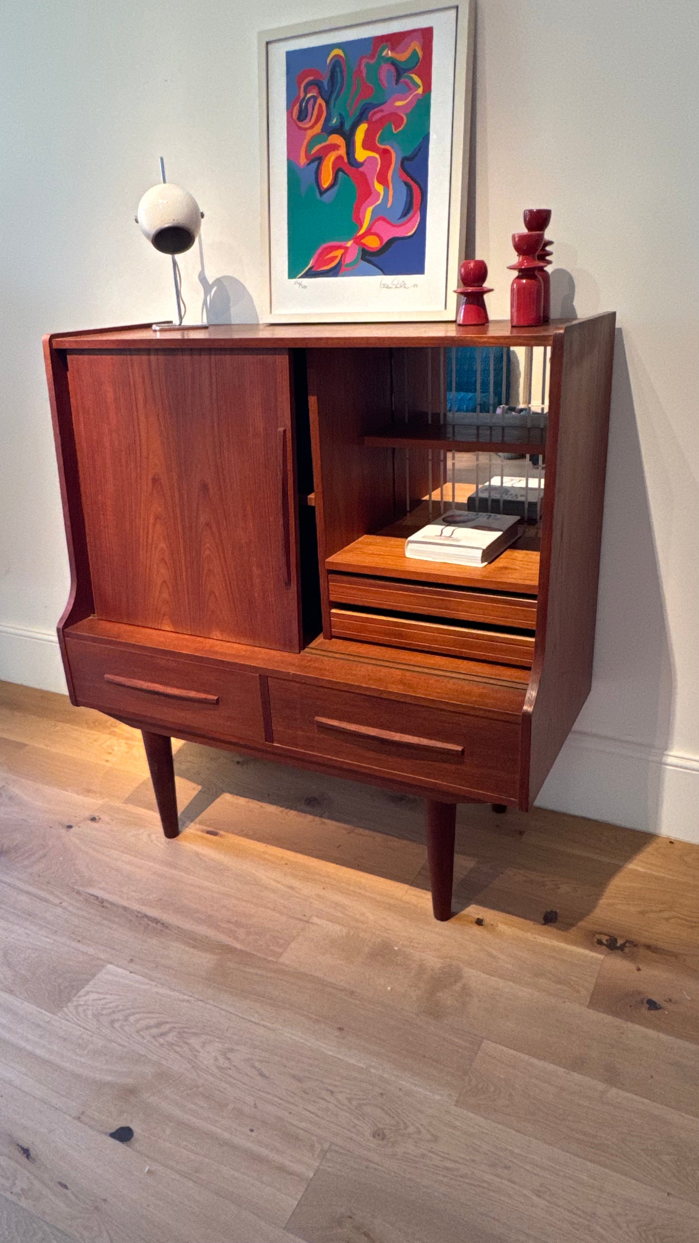Petit buffet scandinave vintage en teck "Mads"