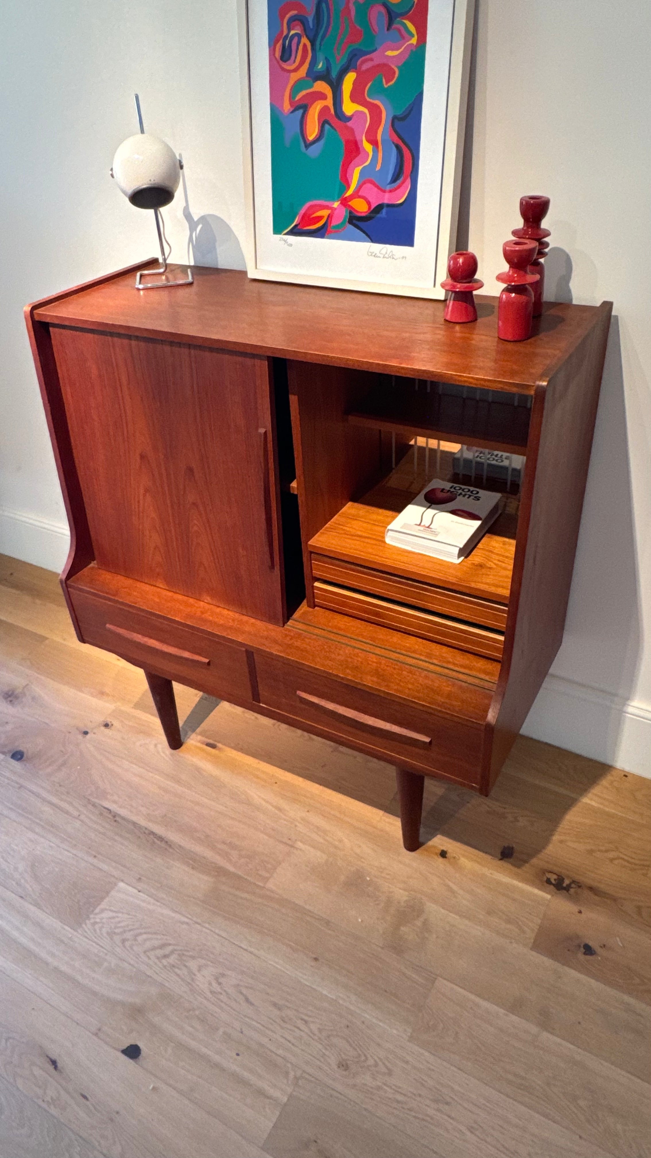 Petit buffet scandinave vintage en teck "Mads"