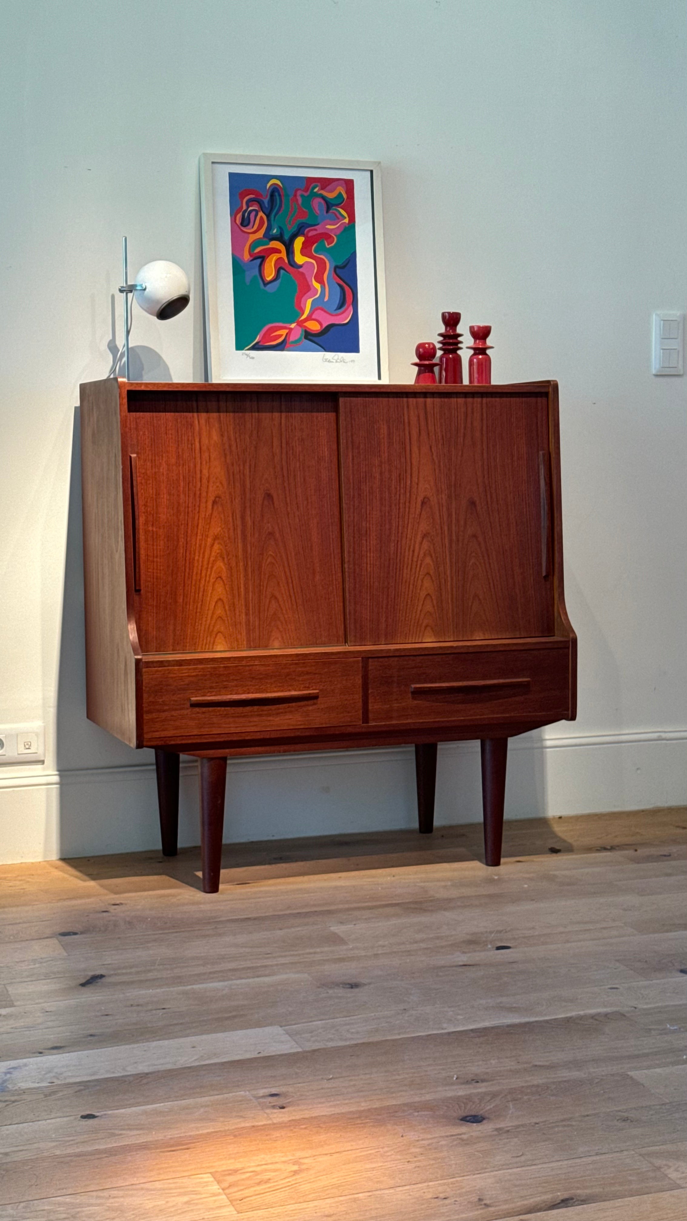 Petit buffet scandinave vintage en teck "Mads"