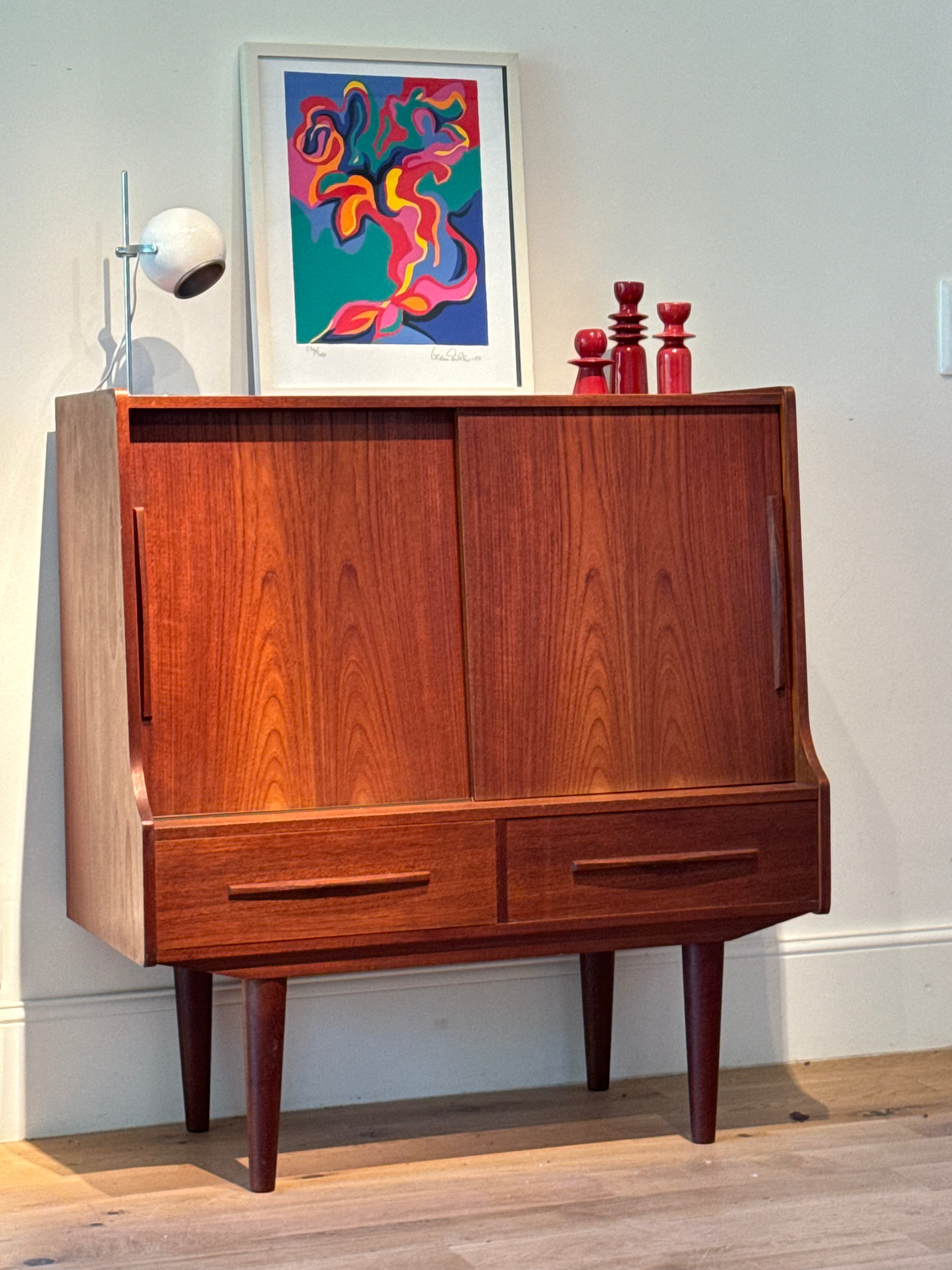 Petit buffet scandinave vintage en teck "Mads"