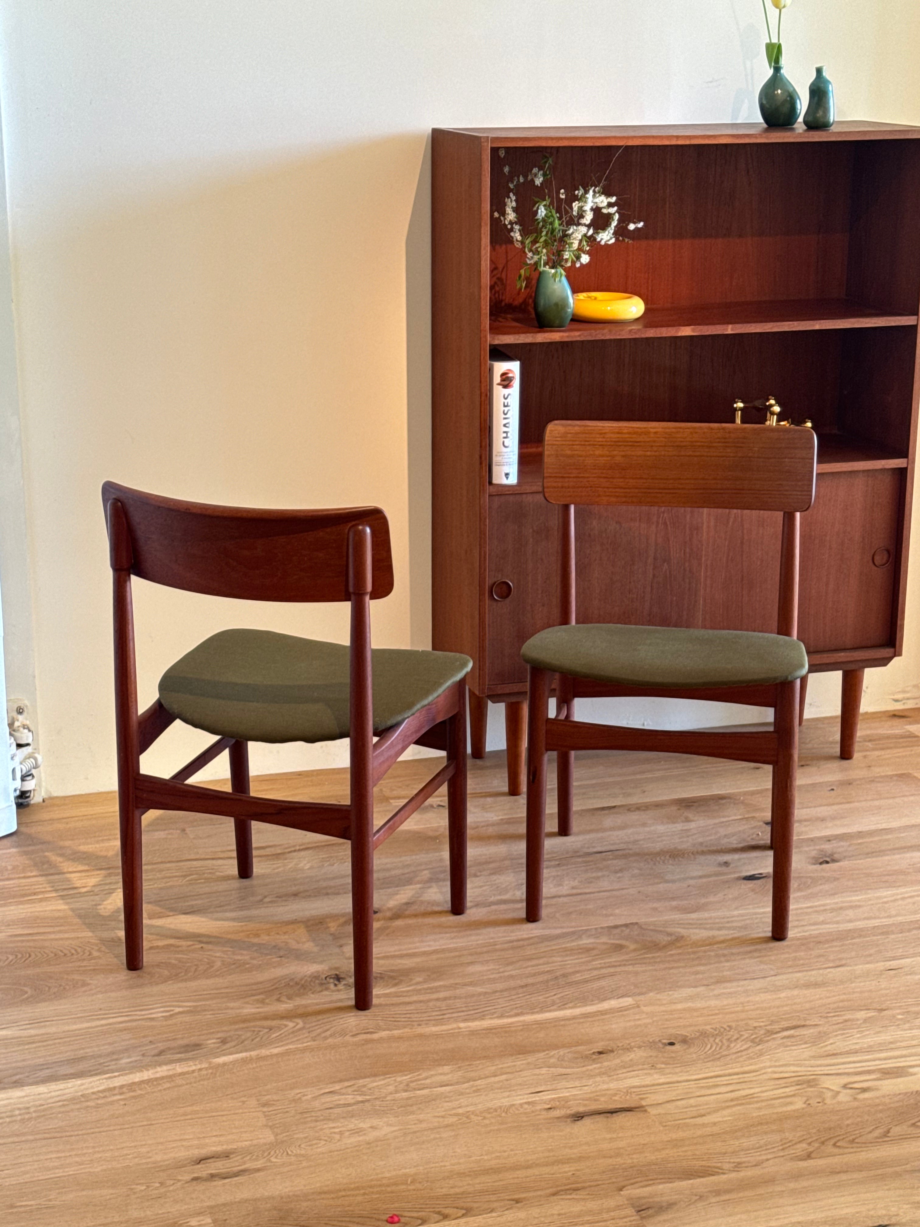 Paire de chaises scandinaves vintage "Asta"