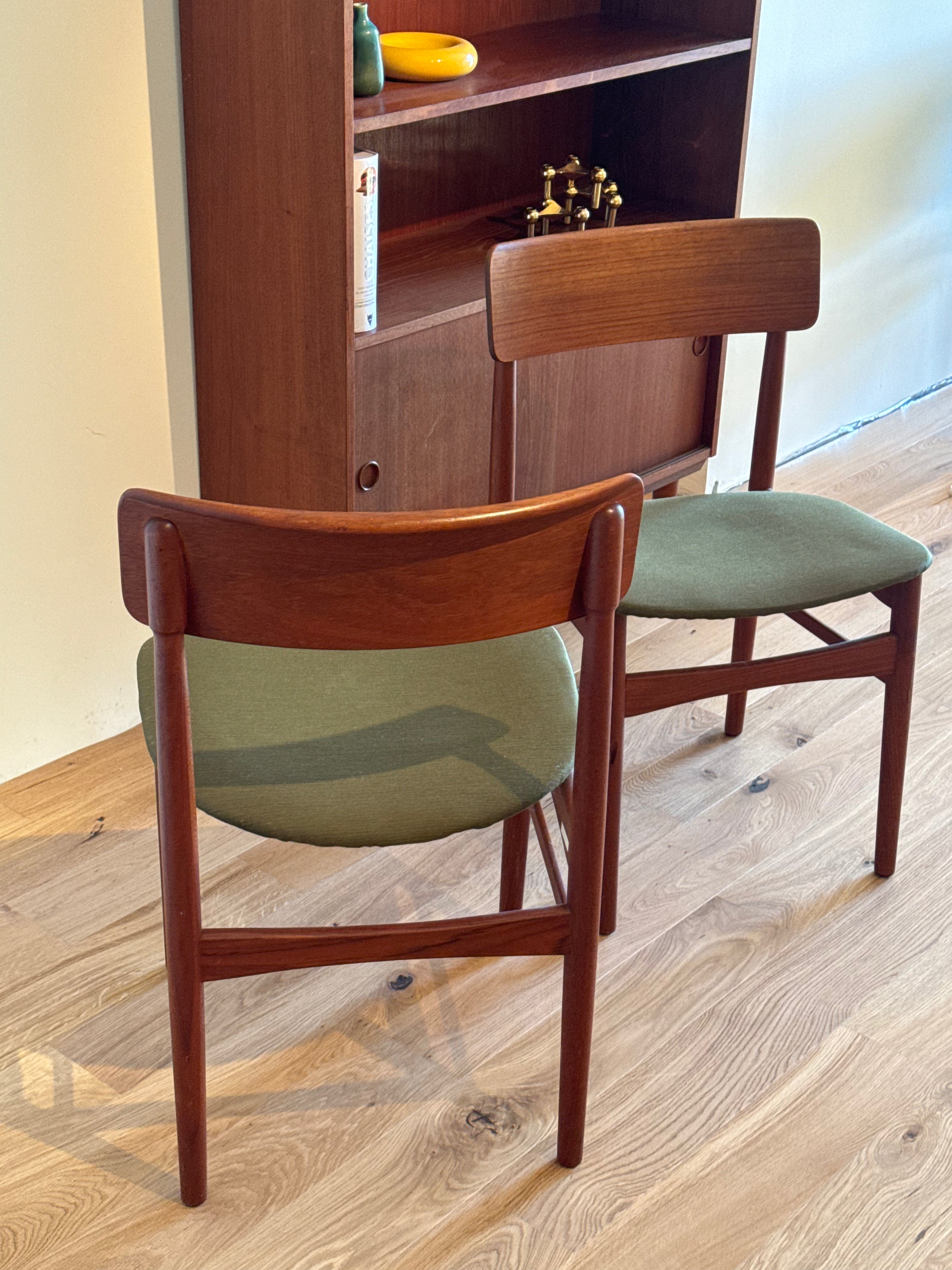 Paire de chaises scandinaves vintage "Asta"