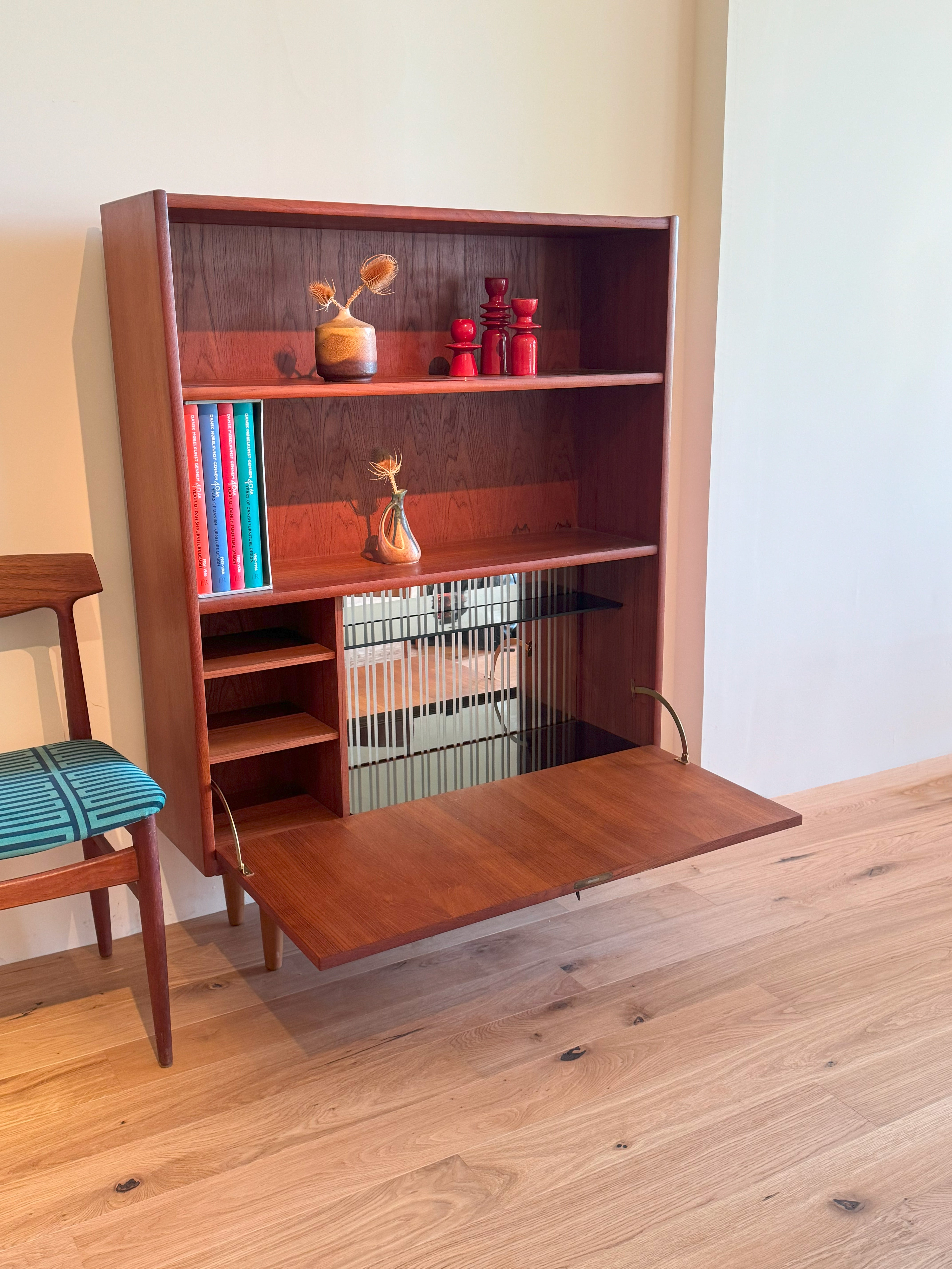 Bibliothèque scandinave vintage en teck années 1960 "Linnea"