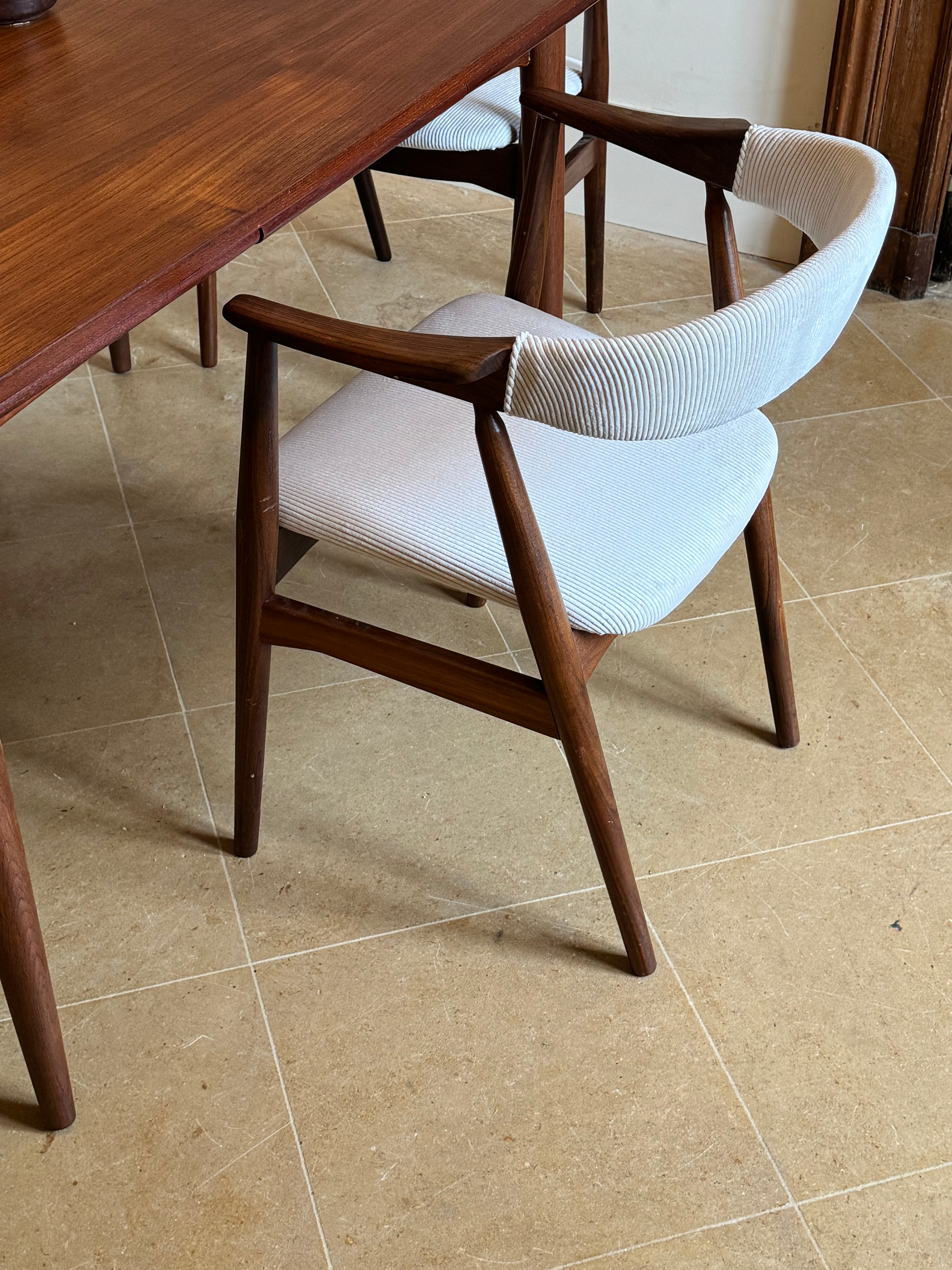 Fauteuil de salle à manger modèle 213 de Thomas Harlev