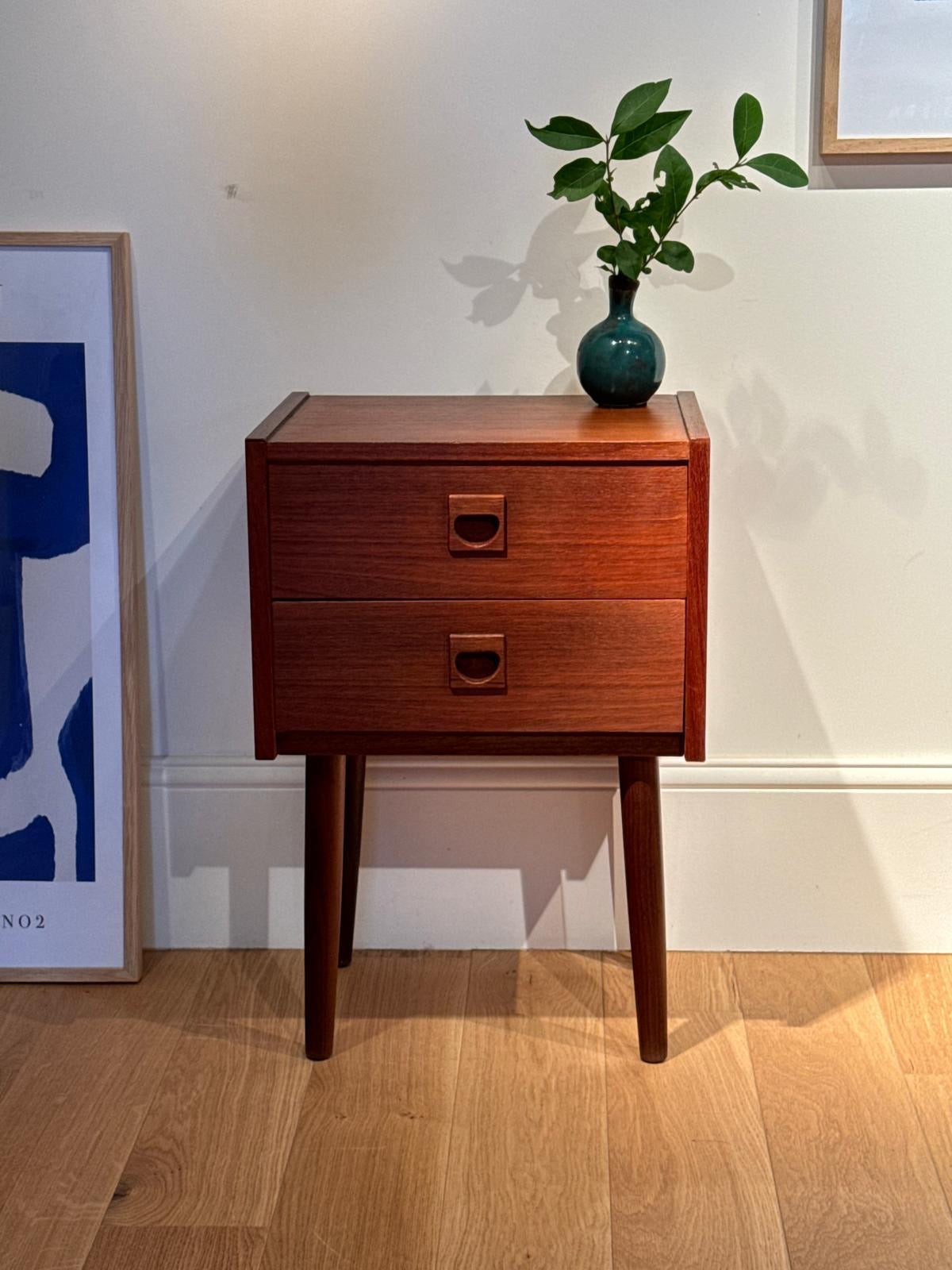 Petit chevet "Ida" scandinave vintage