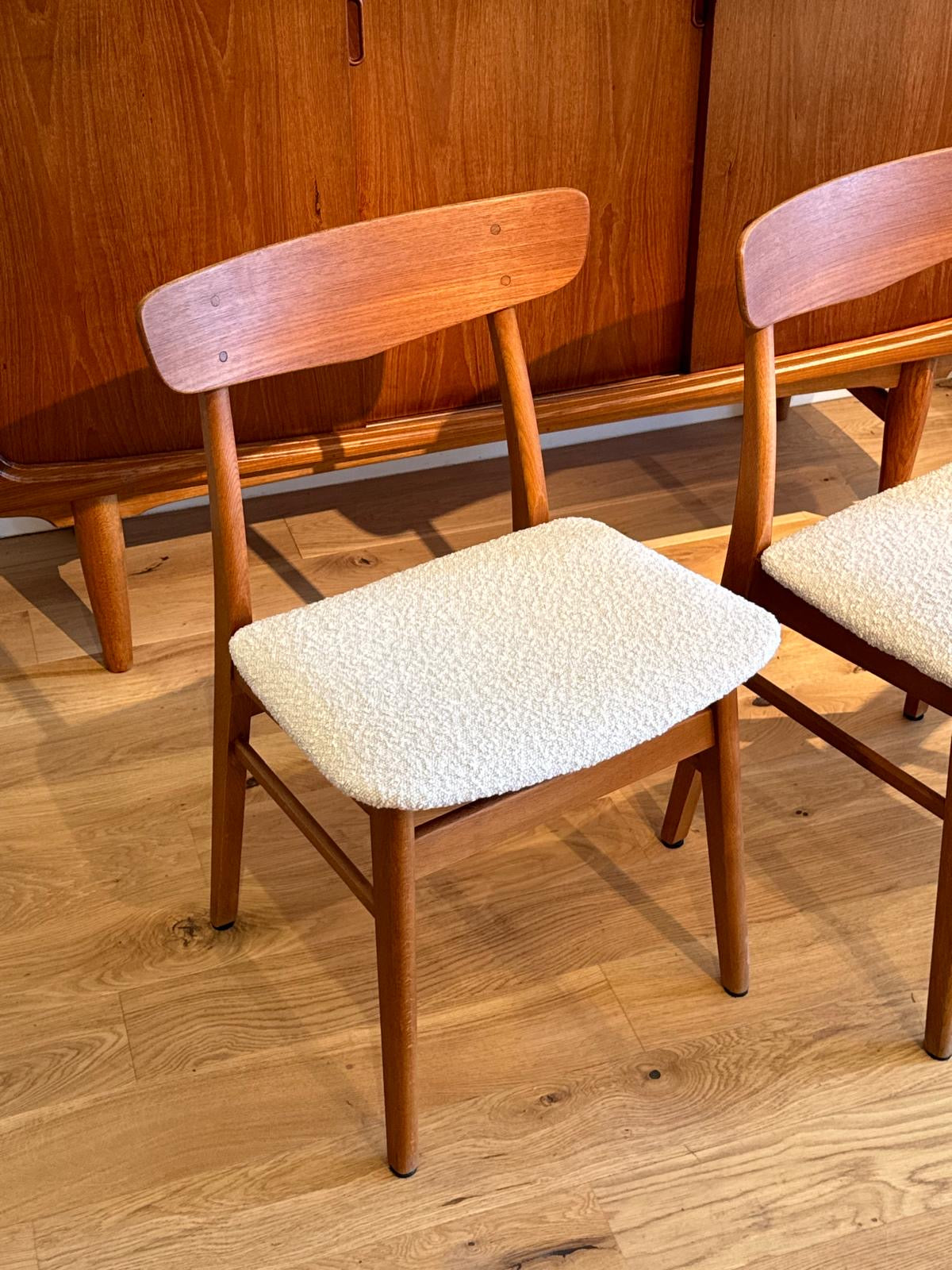 4 Chaises scandinave vintage "Freya" en bouclette lin naturel