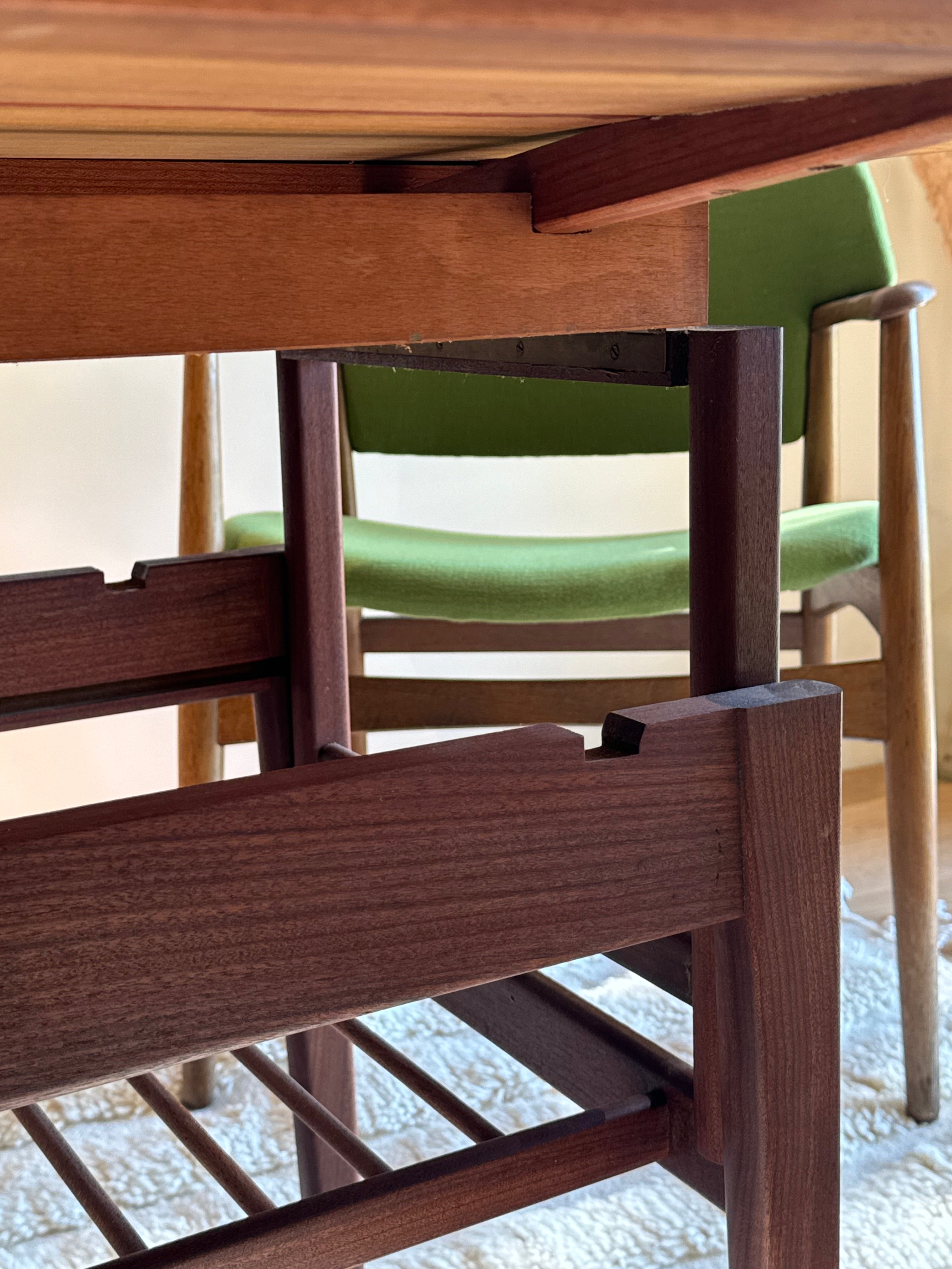 Table scandinave vintage "Elevator" en teck